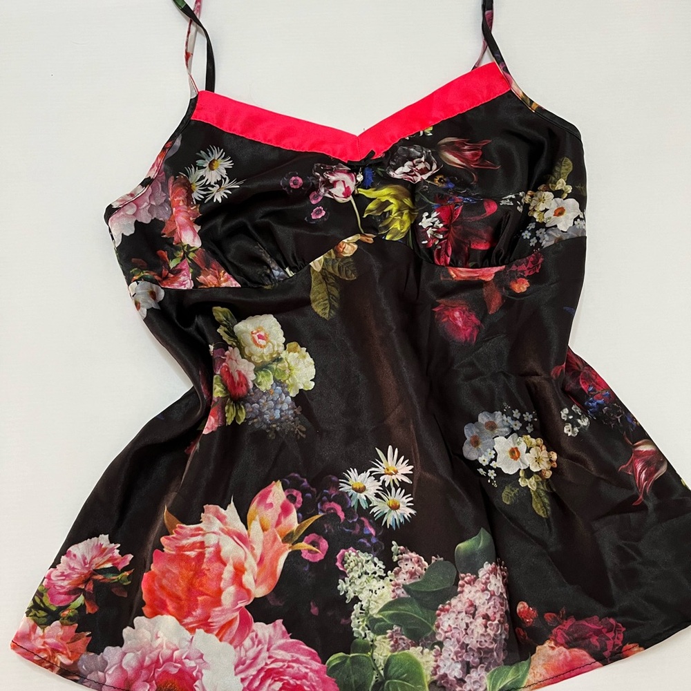 La Vie En Rose Multicolor Floral Camisole